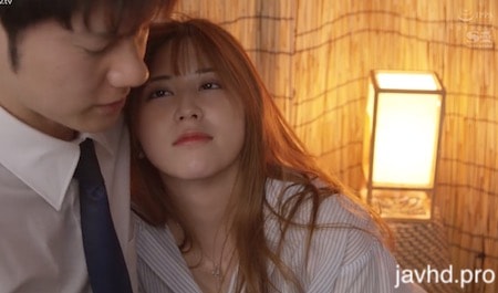 sex vú to dâm Đứa cháu gái xinh đẹp của bà chủ nhà