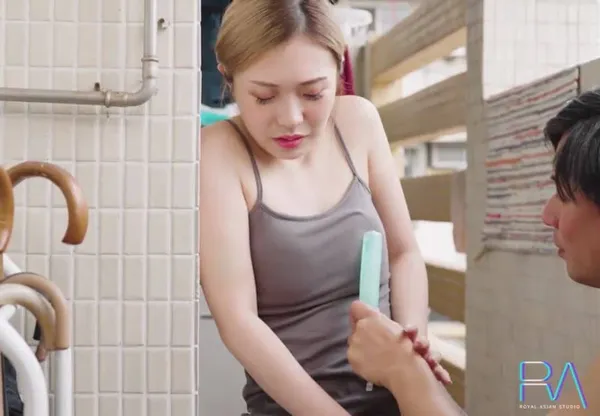 clip thu dam Cậu con trai vô sinh, bố ông chồng an ủi rồi giúp vợ sắp cưới của con trai có thai